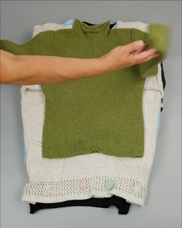 Фотография  760 - Джемпер муж+жен экстра#15 кг , Лот№2612 оптом в Ростове-на-Дону и Ростовской области