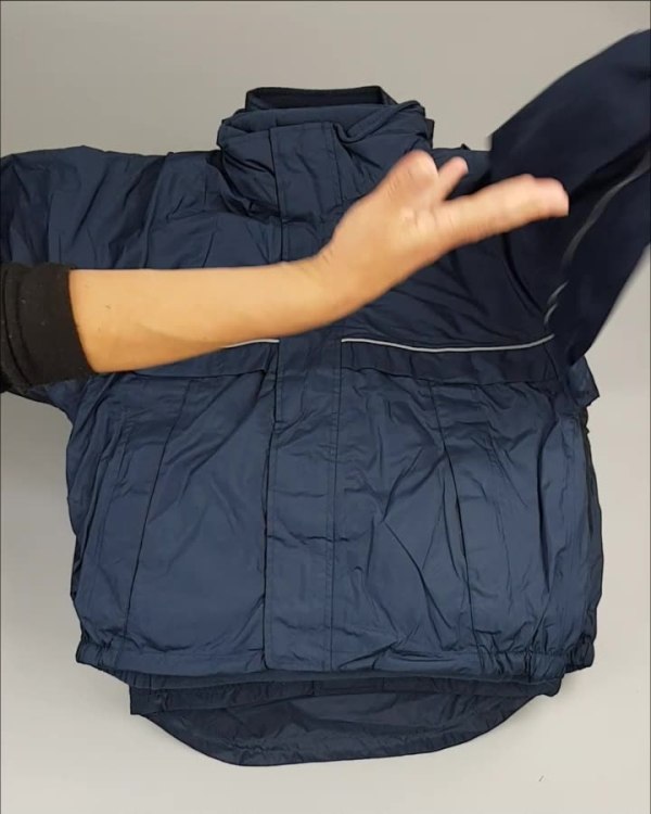 Фотография  270 - Куртки СПОРТ СТОК дети#10 кг , Лот№ 2642 оптом в Ростове-на-Дону и Ростовской области