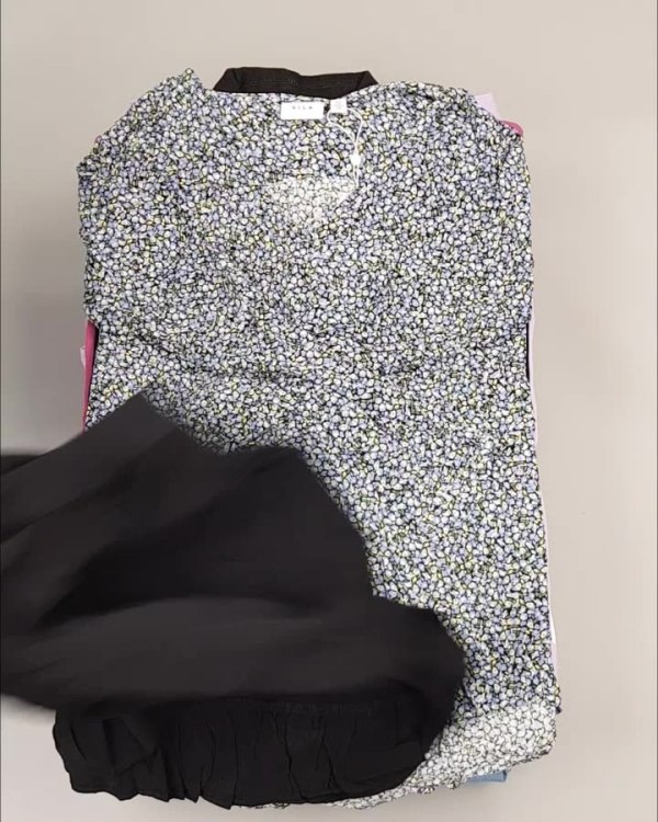 Фотография  121 - VILA Summer mix#15 кг, ЛОТ №4357 оптом в Ростове-на-Дону и Ростовской области