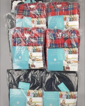 Фотография  390 - Халаты, комбинезоны (семейный) СТОК CAN#10 кг, ЛОТ №4452 оптом в Ростове-на-Дону и Ростовской области