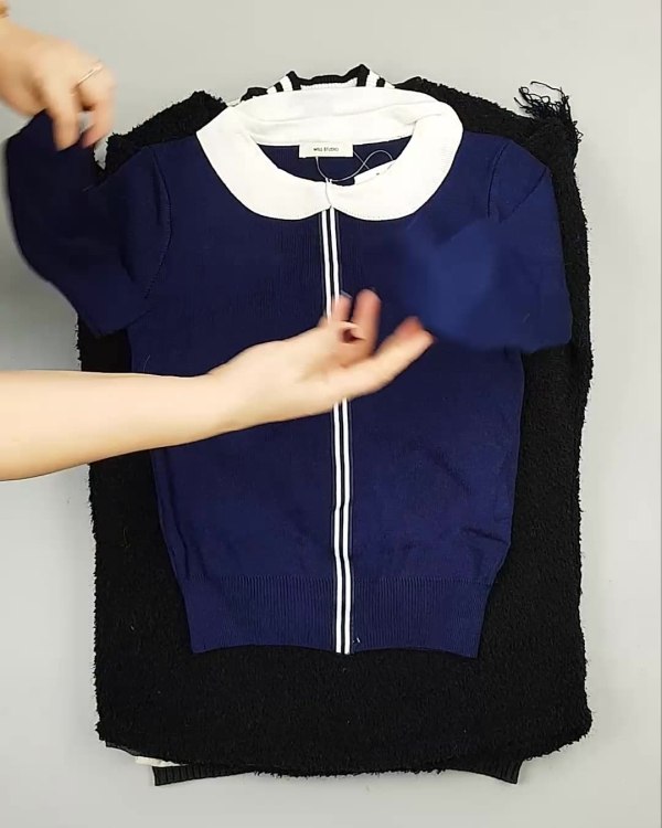 Фотография  703 - Джемпера Корея#20 шт, ЛОТ №5055 оптом в Ростове-на-Дону и Ростовской области