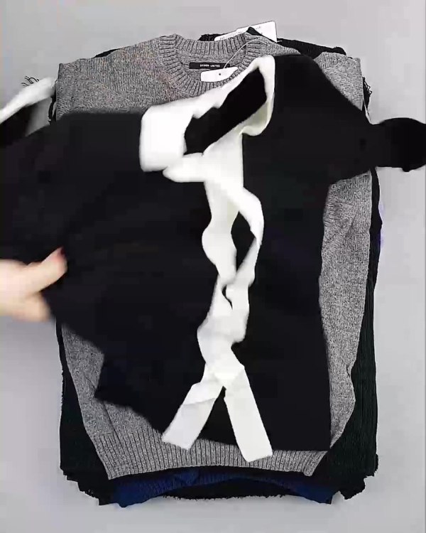 Фотография  110 - Джемпера Корея#20 шт, ЛОТ №5055 оптом в Ростове-на-Дону и Ростовской области