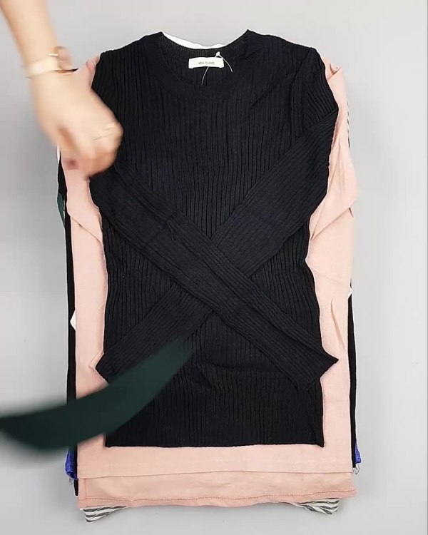 Фотография  997 - Джемпера легкие Корея#20 шт, ЛОТ №5082 оптом в Ростове-на-Дону и Ростовской области