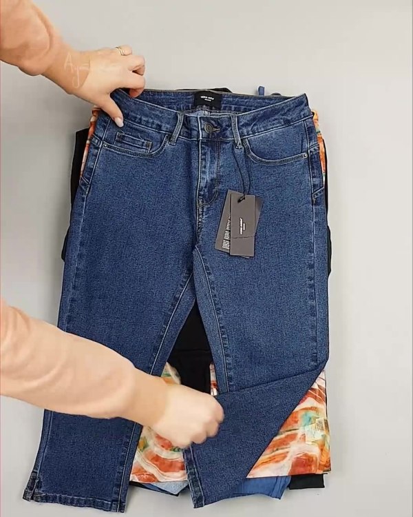 Фотография  728 - Англия СТОК лето#15 кг, ЛОТ №6004 оптом в Ростове-на-Дону и Ростовской области