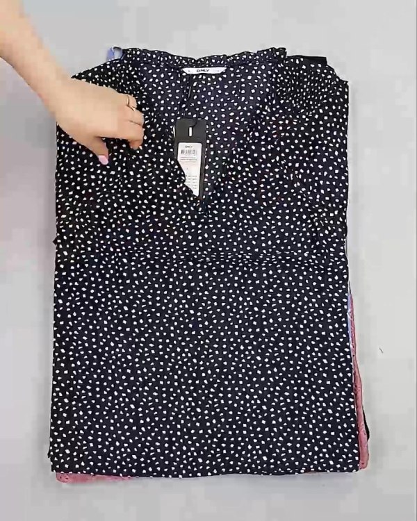 Фотография  230 - Блузки Bestseller 44#5 кг, ЛОТ №6084 оптом в Ростове-на-Дону и Ростовской области