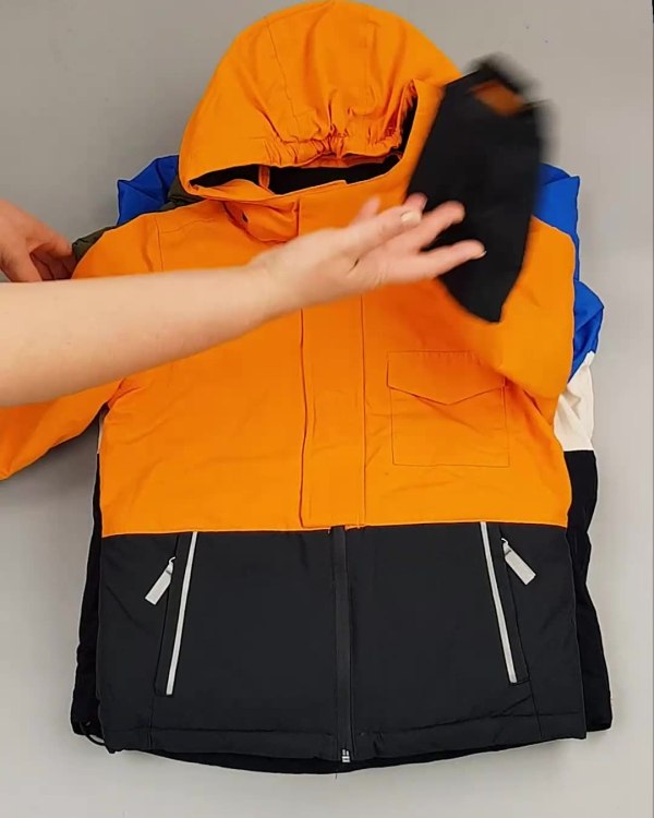 Фотография  790 - Верхняя одежда TCM kids 074#7 кг, ЛОТ №6681 оптом в Ростове-на-Дону и Ростовской области