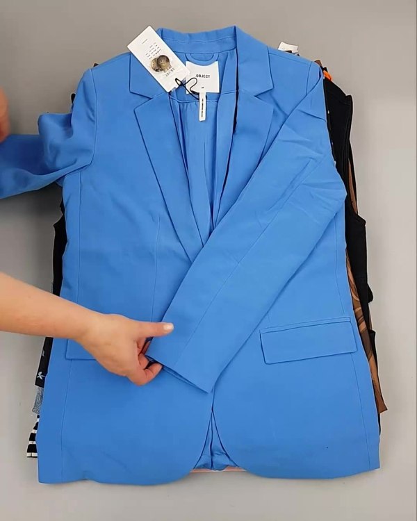 Фотография  701 - ДАНИЯ Summer mix 24#15 кг, ЛОТ №6730 оптом в Ростове-на-Дону и Ростовской области