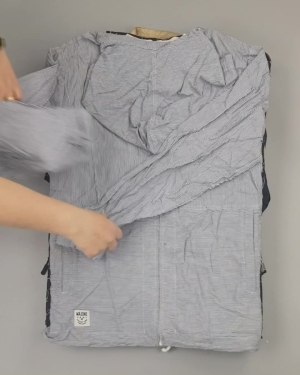 Фотография  425 - А 92602 Ветровки женские (Light Zipper jackets)#25 кг оптом в Ростове-на-Дону и Ростовской области