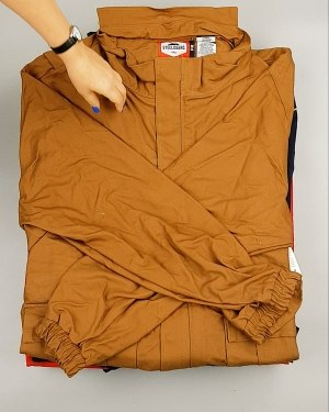 Фотография  294 - Ветровки CAN 084#10 кг, ЛОТ №6940 оптом в Ростове-на-Дону и Ростовской области