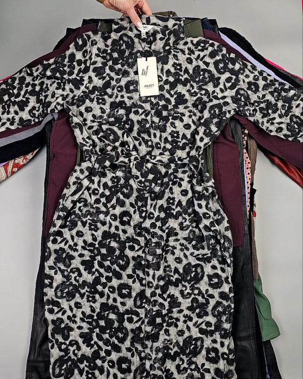 Фотография  805 - ДАНИЯ Winter mix 24#15 кг, ЛОТ СТ-10086 оптом в Ростове-на-Дону и Ростовской области