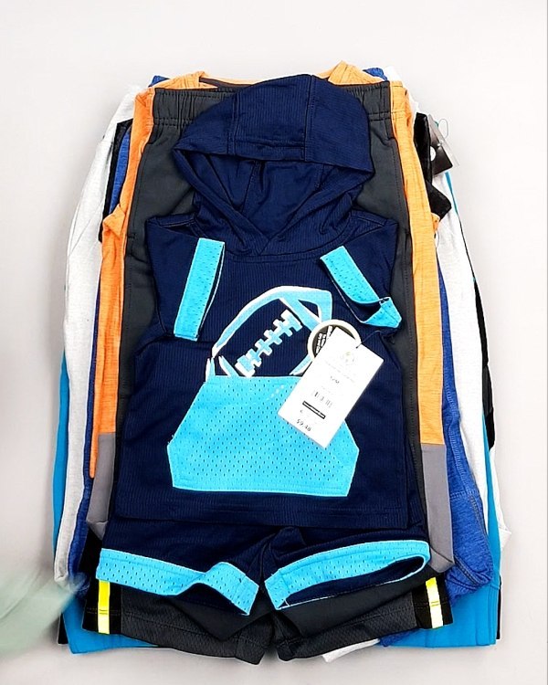 Фотография  983 - Спортивные костюмы дети CAN#6 кг оптом в Ростове-на-Дону и Ростовской области