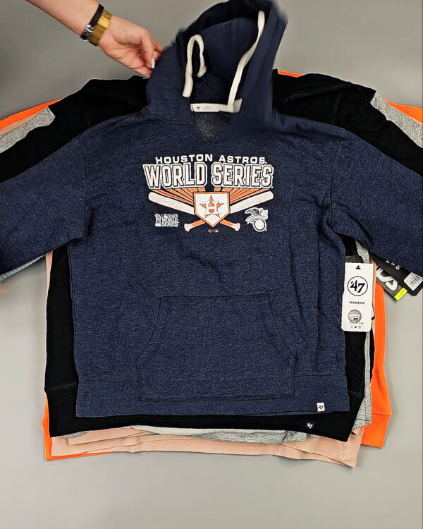 Фотография  888 - Толстовки СТОК CAN 0424#10 кг, ЛОТ СТ-10140 оптом в Ростове-на-Дону и Ростовской области