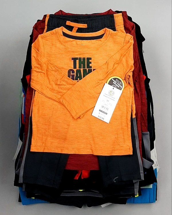 Фотография  381 - Спортивные костюмы дети CAN#6 кг оптом в Ростове-на-Дону и Ростовской области