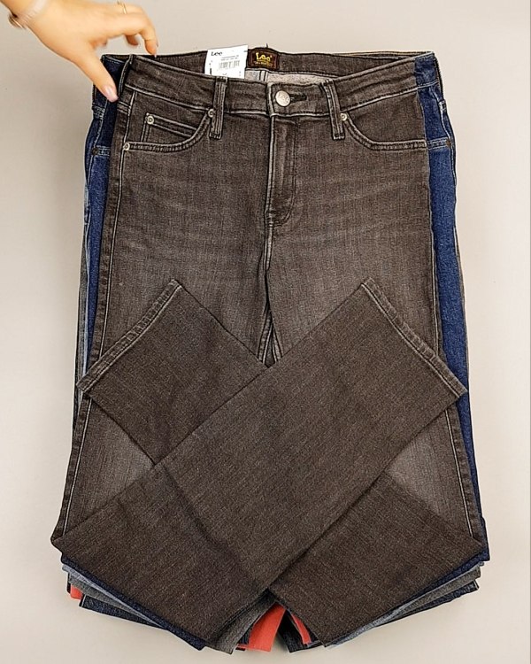 Фотография  902 - Джинсы LEE м/ж#7,9 кг, ЛОТ №7032 оптом в Ростове-на-Дону и Ростовской области