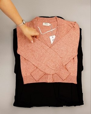 Фотография  440 - ONLY Winter mix 104#15 кг, ЛОТ №7182 оптом в Ростове-на-Дону и Ростовской области