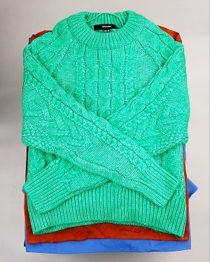 Купить Bestseller Winter mix 104#15 кг, ЛОТ №7347 оптом в Ростове-на-Дону и Ростовской области