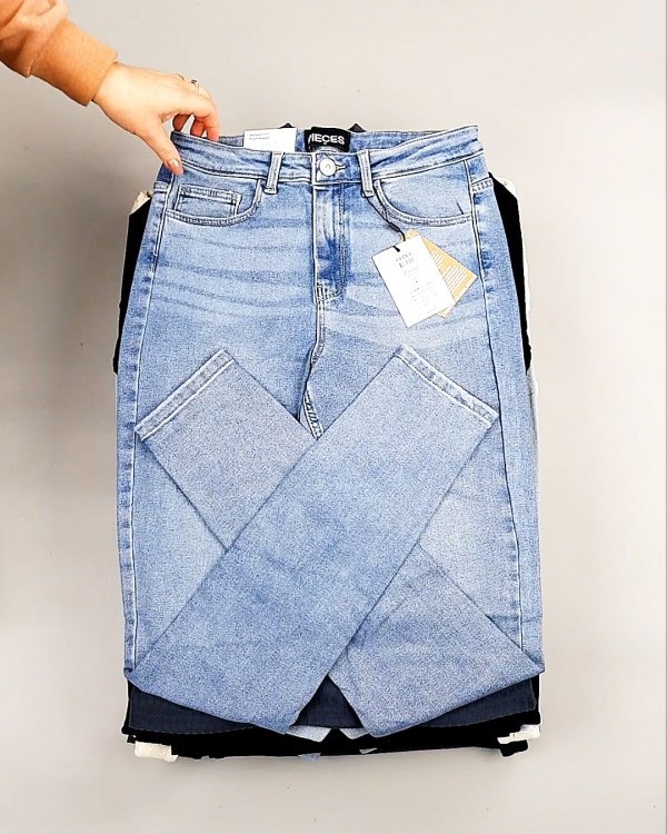 Фотография  374 - PIECES Winter mix 104#15 кг, ЛОТ №7379 оптом в Ростове-на-Дону и Ростовской области