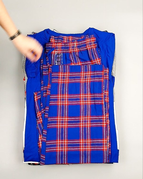 Фотография  956 - Домашняя одежда CAN 104#10 кг, ЛОТ №7330 оптом в Ростове-на-Дону и Ростовской области