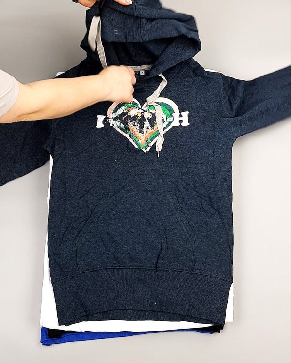 Фотография  709 - Толстовки м/ж (Sweat Tops)#20 кг, ЛОТ №7435 оптом в Ростове-на-Дону и Ростовской области