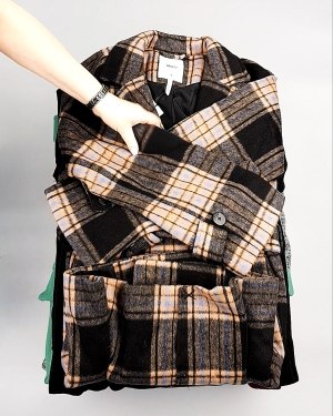 Фотография  864 - Пальто Bestseller 104#10,75 кг, ЛОТ №7561 оптом в Ростове-на-Дону и Ростовской области