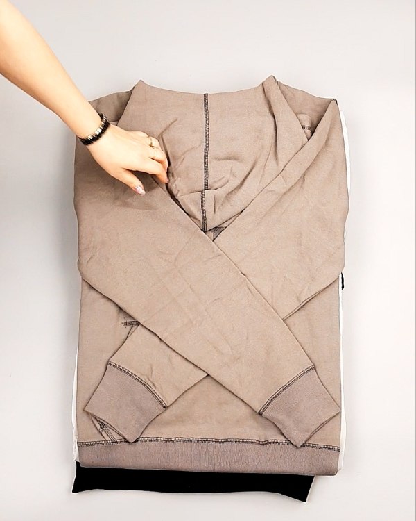 Фотография  610 - Толстовки СТОК CAN 0424#10 кг, ЛОТ №7447 оптом в Ростове-на-Дону и Ростовской области