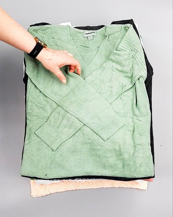 Фотография  703 - Джемпера легкие СТОК CAN 084#7 кг, ЛОТ №7635 оптом в Ростове-на-Дону и Ростовской области