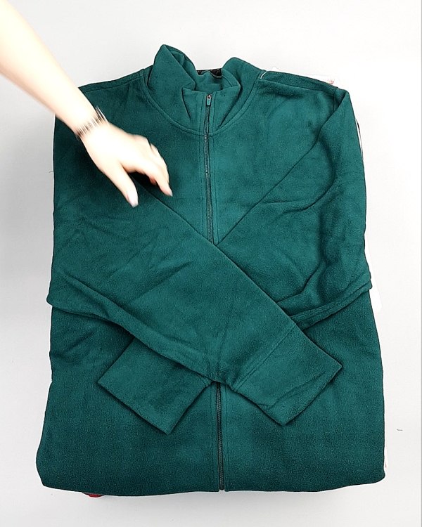 Фотография  403 - SWEATSHIRT CAN 084#10 кг, ЛОТ №7617 оптом в Ростове-на-Дону и Ростовской области