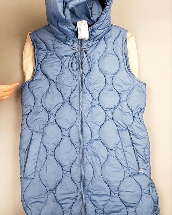 Фотография  654 - Верхняя одежда весна TOM TAILOR 124#7,8 кг, ЛОТ №7581 оптом в Ростове-на-Дону и Ростовской области