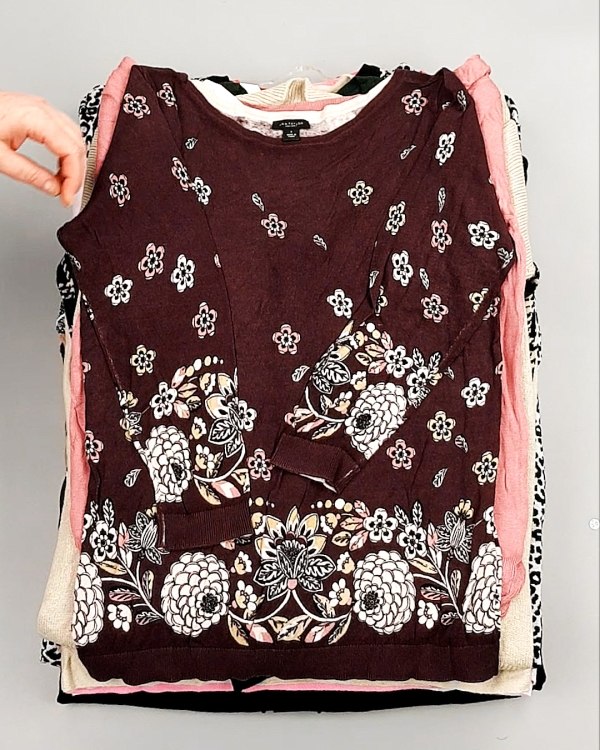 Фотография  346 - Джемпера легкие СТОК CAN 084#7 кг, ЛОТ №7632 оптом в Ростове-на-Дону и Ростовской области