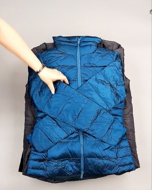 Фотография  646 - Верхняя одежда AMAZON жен 015#10 кг, ЛОТ №7712 оптом в Ростове-на-Дону и Ростовской области