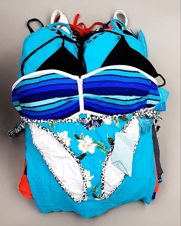 Фотография  736 - Купальники СТОК CAN 124#5 кг, ЛОТ №7690 оптом в Ростове-на-Дону и Ростовской области