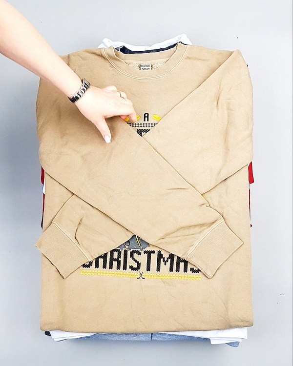 Фотография  859 - SWEATSHIRT CAN 084#10 кг, ЛОТ №7618 оптом в Ростове-на-Дону и Ростовской области