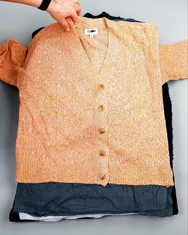 Фотография  495 - Джемпера СТОК CAN 084#7 кг, ЛОТ №7648 оптом в Ростове-на-Дону и Ростовской области