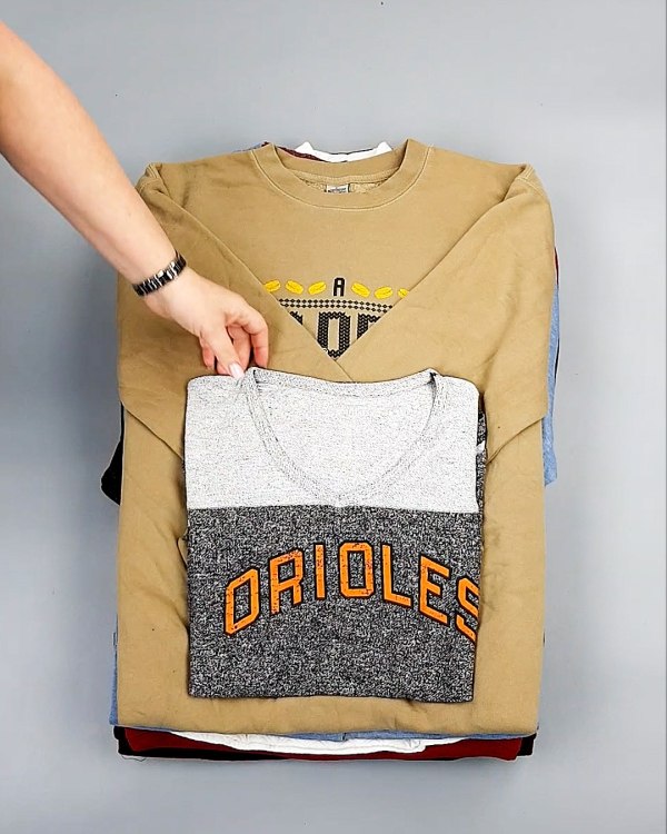 Фотография  934 - SWEATSHIRT CAN 084#10 кг, ЛОТ №7619 оптом в Ростове-на-Дону и Ростовской области