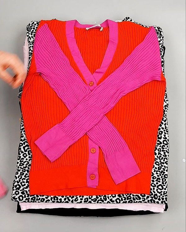 Фотография  107 - Джемпера легкие СТОК CAN 084#7 кг, ЛОТ №7632 оптом в Ростове-на-Дону и Ростовской области