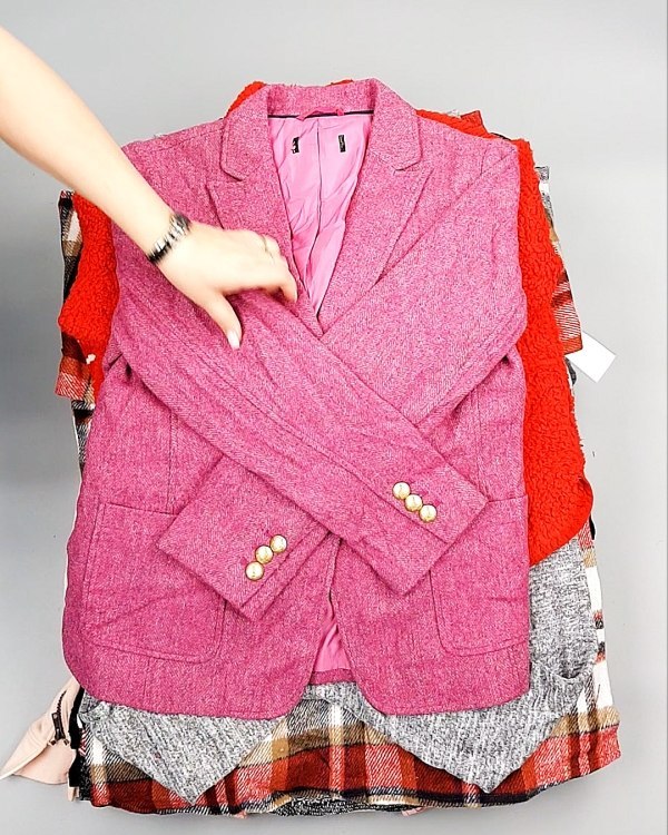 Фотография  425 - AMAZON mix жен весна 015#18 кг, ЛОТ №7718 оптом в Ростове-на-Дону и Ростовской области