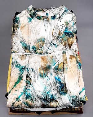 Купить DK, Bestseller + Summer mix#15 кг, ЛОТ №7926 оптом в Ростове-на-Дону и Ростовской области