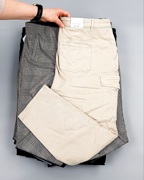 Фотография  204 - Брюки женские лето C&A 025#10 кг, ЛОТ №7895 оптом в Ростове-на-Дону и Ростовской области