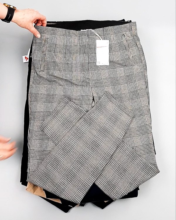 Фотография  654 - Брюки женские лето C&A 025#10 кг оптом в Ростове-на-Дону и Ростовской области