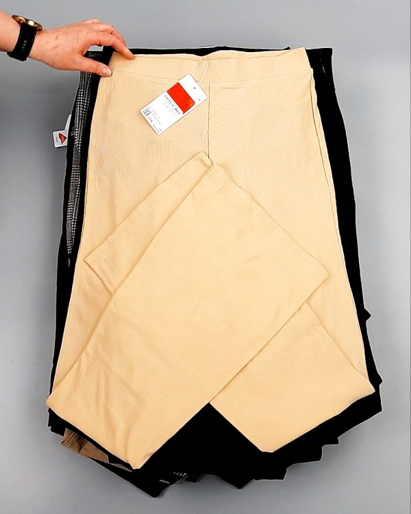 Фотография  863 - Брюки женские лето C&A 025#10 кг оптом в Ростове-на-Дону и Ростовской области