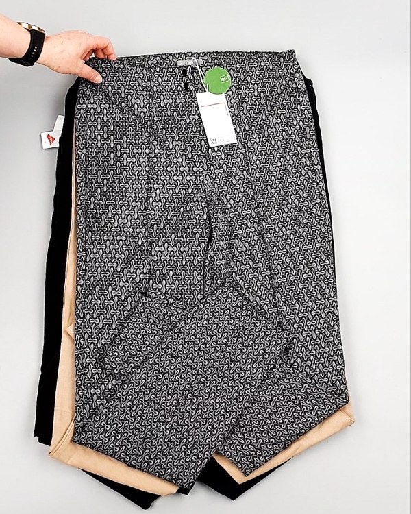 Фотография  610 - Брюки женские лето C&A 025#10 кг, ЛОТ №7892 оптом в Ростове-на-Дону и Ростовской области