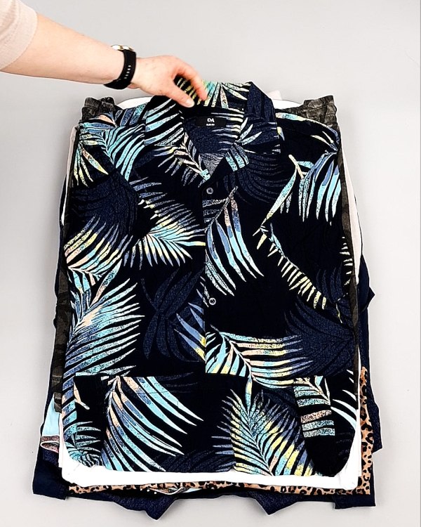 Фотография  999 - C&A Summer mix 022024#15 кг, ЛОТ №7919 оптом в Ростове-на-Дону и Ростовской области