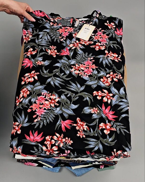 Фотография  186 - ONLY Summer mix 045#15 кг, ЛОТ №8455 оптом в Ростове-на-Дону и Ростовской области