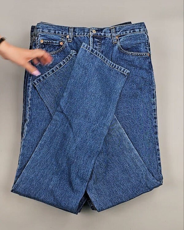 Фотография  450 - Джинсы LEVIS муж #6,2 кг, ЛОТ №8758 оптом в Ростове-на-Дону и Ростовской области