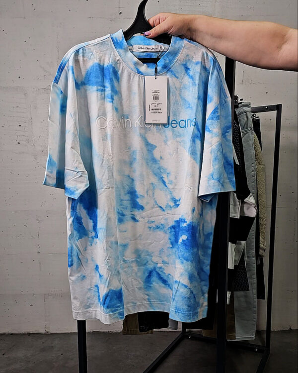 Фотография  221 - LACOSTE, CALVIN KLEIN, TOMMY HILFIGER, GUESS + 075#20 шт, ЛОТ №9072 оптом в Ростове-на-Дону и Ростовской области