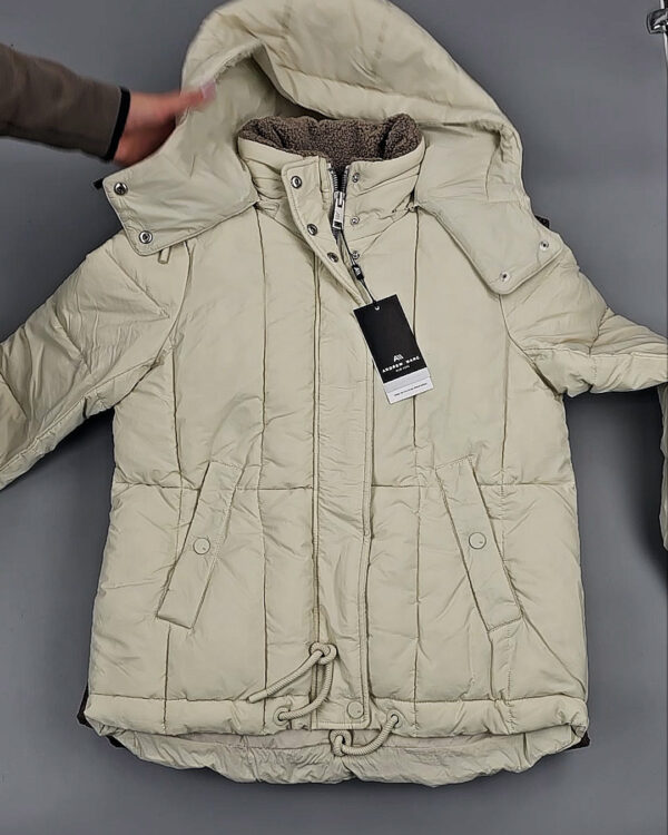 Фотография  675 - Верхняя одежда женская CAN 104#15 кг, ЛОТ СТ-9353 оптом в Ростове-на-Дону и Ростовской области