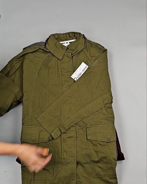 Фотография  607 - Верхняя одежда Корея 085#15 кг, ЛОТ № СТ-9246 оптом в Ростове-на-Дону и Ростовской области