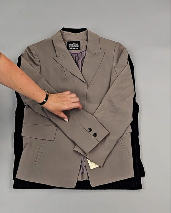 Фотография  134 - Жакеты Корея 085#10 кг, ЛОТ № СТ-9240 оптом в Ростове-на-Дону и Ростовской области