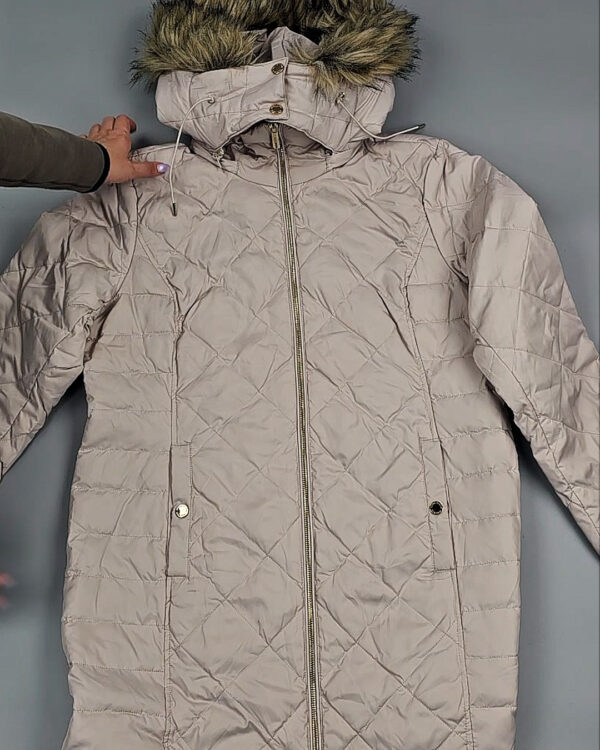 Фотография  661 - Верхняя одежда женская CAN 104#15 кг, ЛОТ СТ-9350 оптом в Ростове-на-Дону и Ростовской области