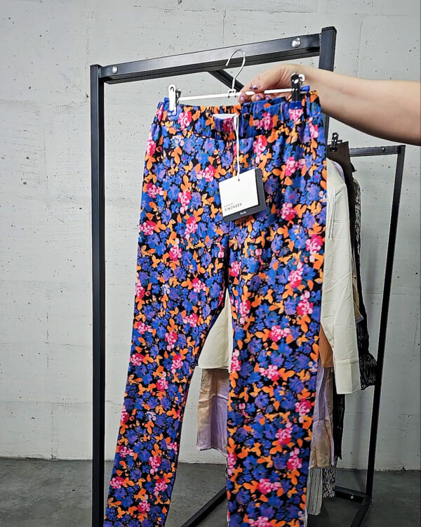 Фотография  339 - Karen by Simonsen mix 075#21 шт, ЛОТ №9095 оптом в Ростове-на-Дону и Ростовской области